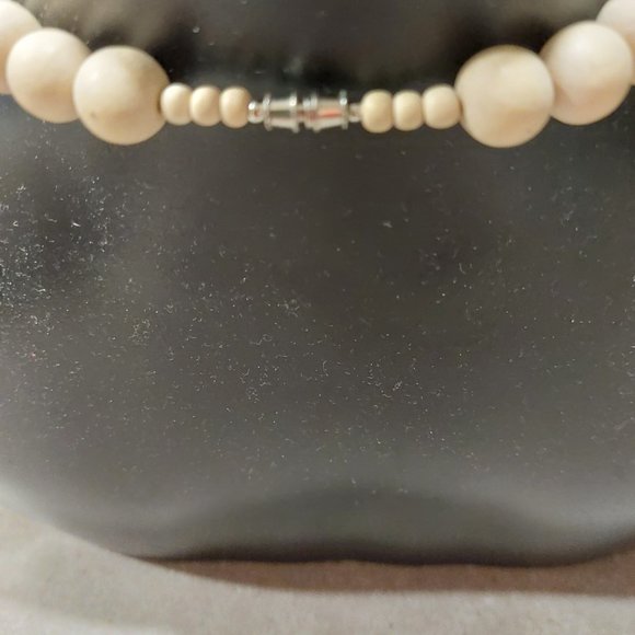 FASHION JEWELRY Women's Various Shapes Wood Beads - Ivory/Brown/Tan - NWOT - Picture 7 of 7